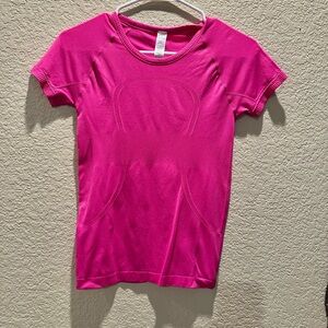 Athletic top